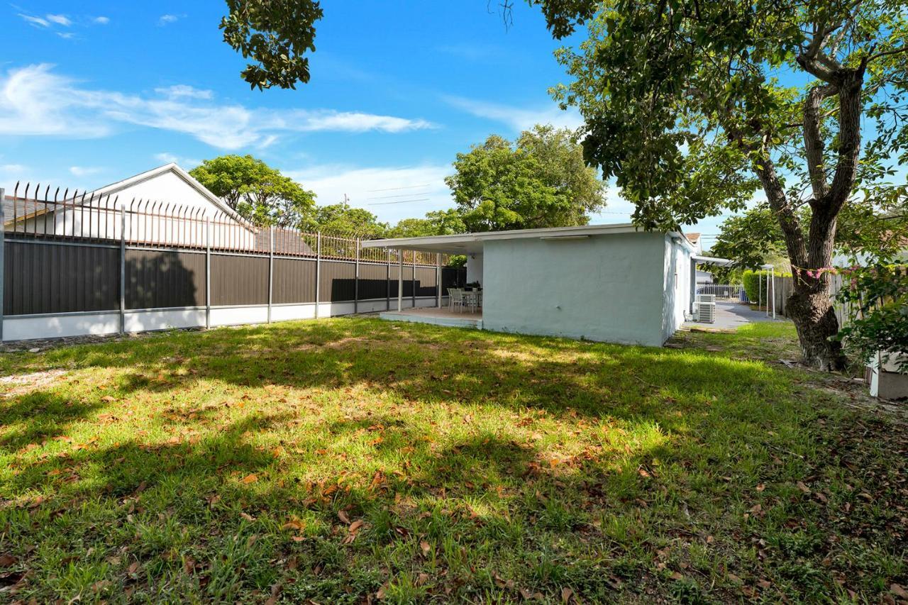 Very Modern Buena Vista Gem Near Wynwood Villa Miami Exterior foto